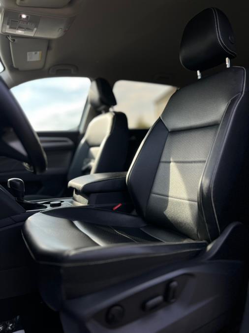 2021 Volkswagen Atlas 3.6L V6 SE w/Technology 4MOTIO photo