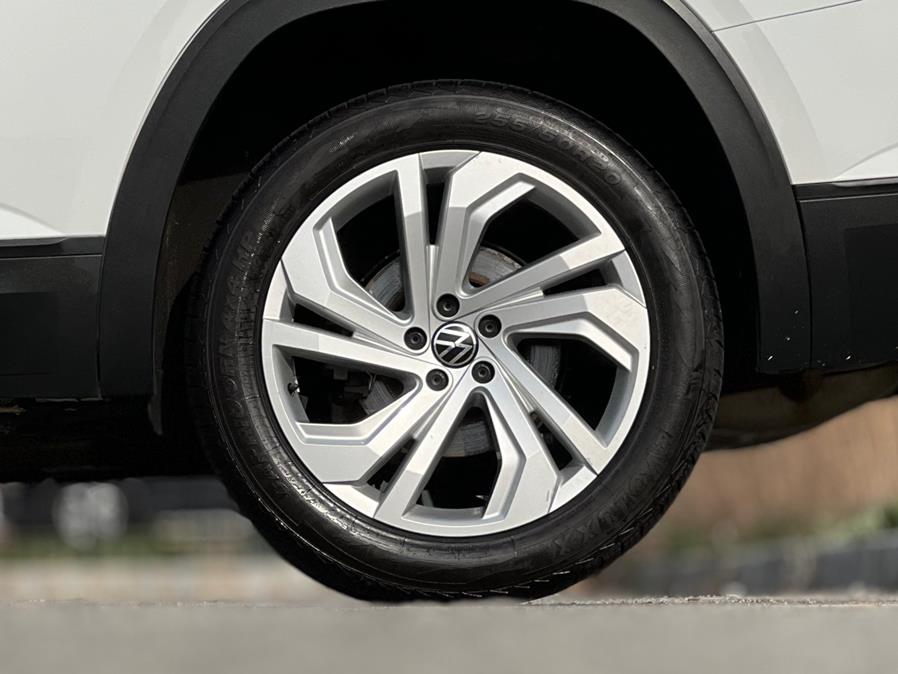 2021 Volkswagen Atlas 3.6L V6 SE w/Technology 4MOTIO photo