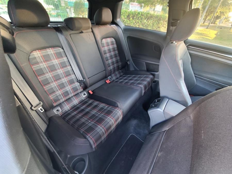 2015 Volkswagen Golf Gti 2dr HB Man S photo
