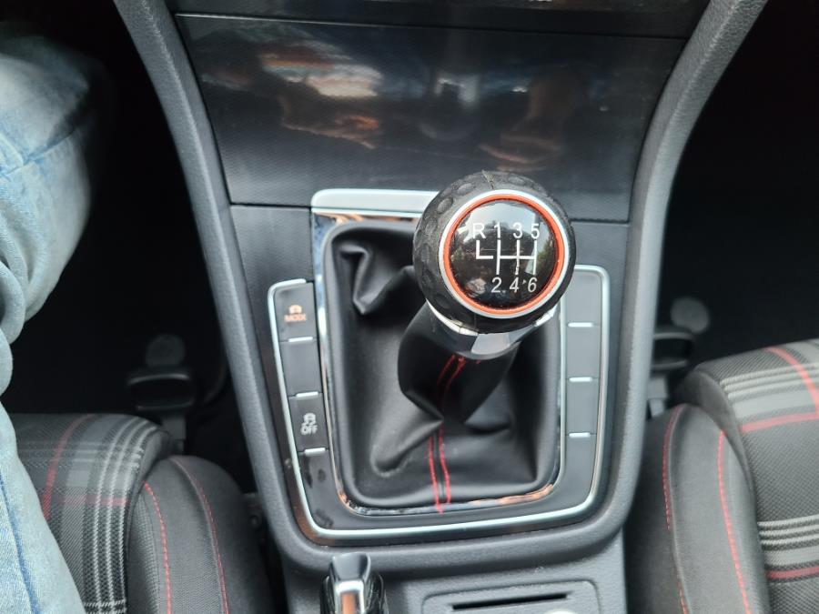 2015 Volkswagen Golf Gti 2dr HB Man S photo