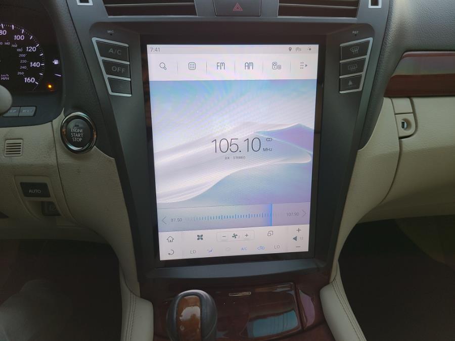 2010 Lexus LS 460 photo
