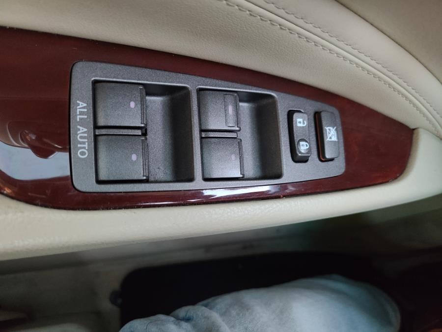 2010 Lexus LS 460 photo
