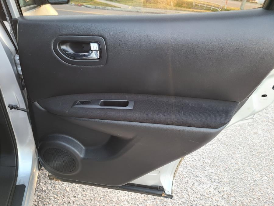 2012 Nissan Rogue S photo