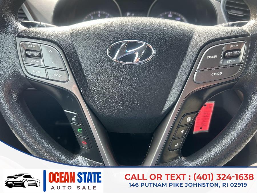 2017 Hyundai Santa Fe SE 3.3L Auto AWD photo