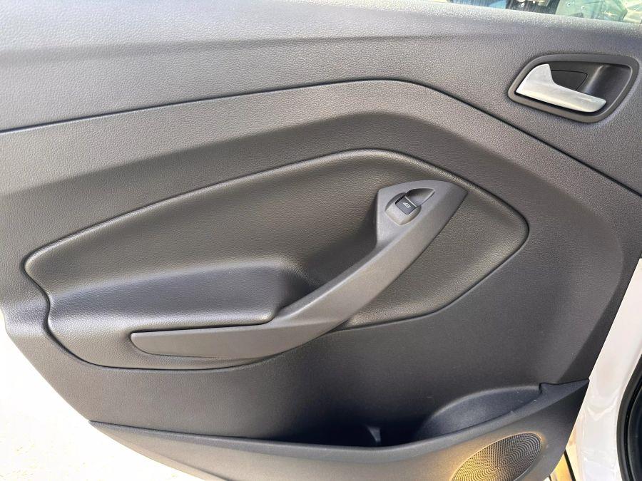 2013 Ford Escape SE photo