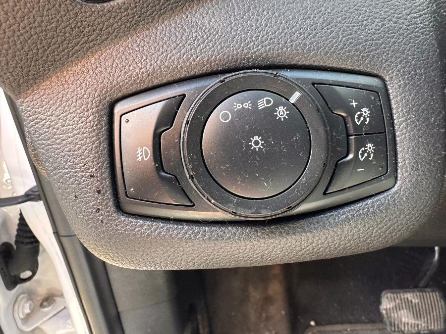 2013 Ford Escape SE photo