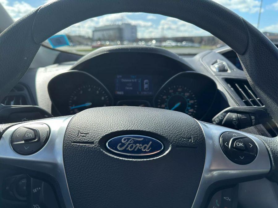 2013 Ford Escape SE photo