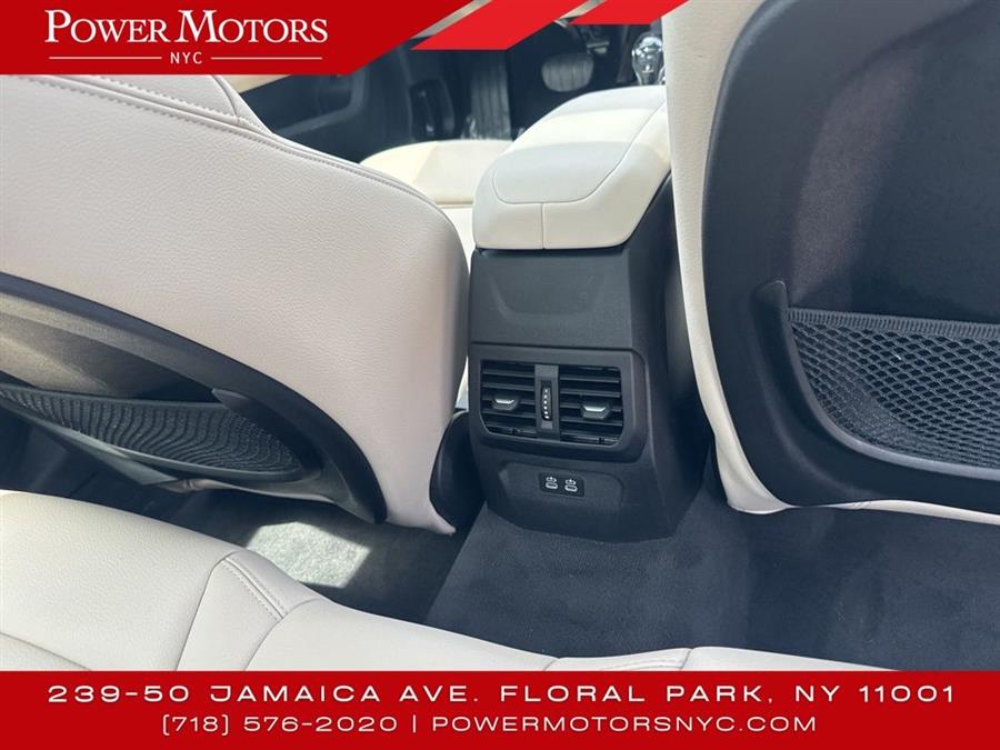 2021 BMW 2 Series 228i xDrive photo