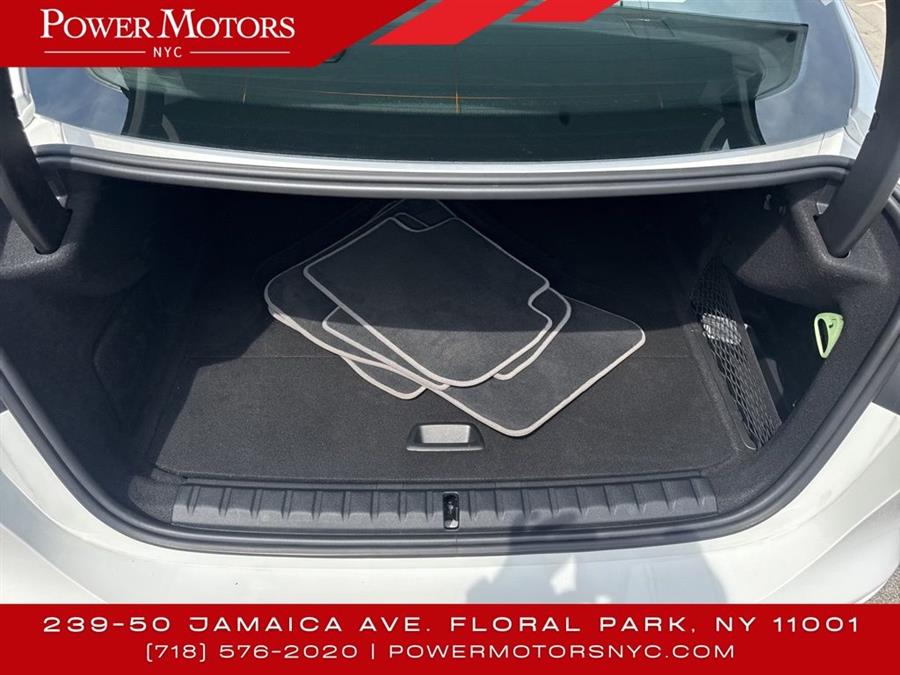 2021 BMW 2 Series 228i xDrive photo