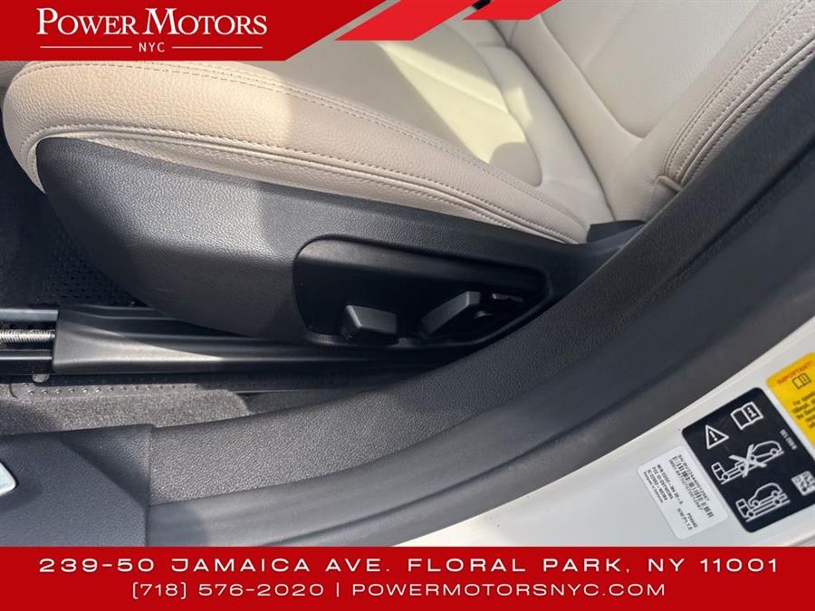 2021 BMW 2 Series 228i xDrive photo