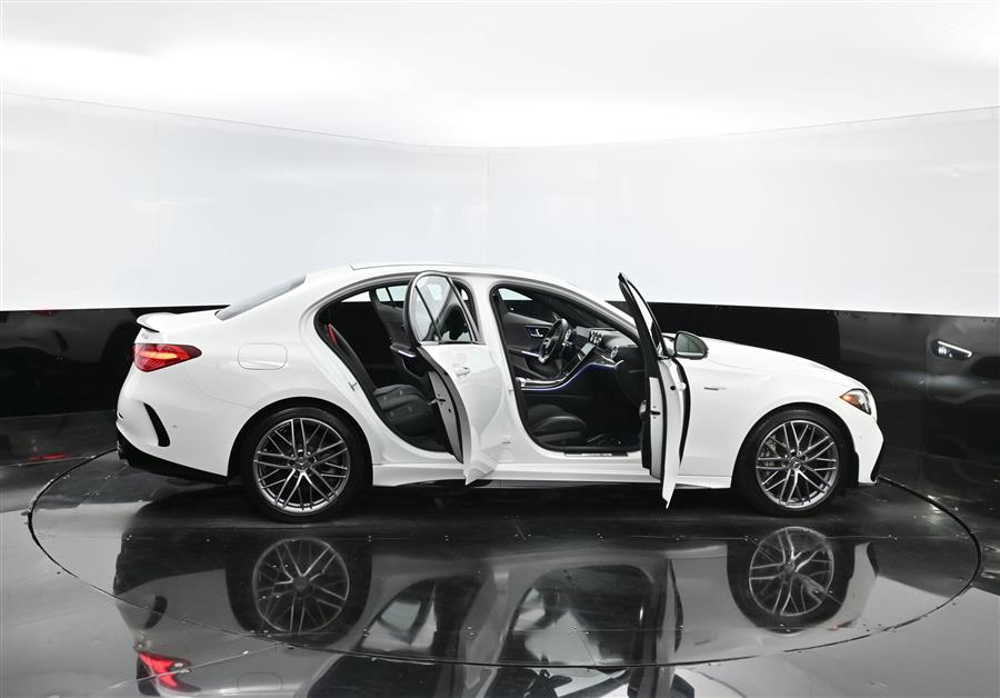 2023 Mercedes-Benz C-Class AMG C 43 photo