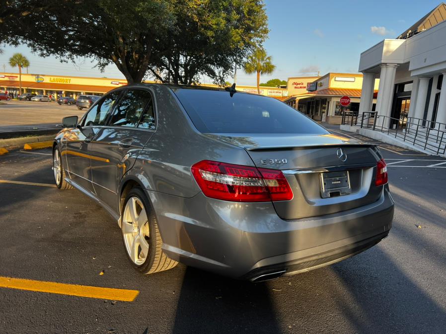 2011 Mercedes-Benz E-Class E350 Luxury photo
