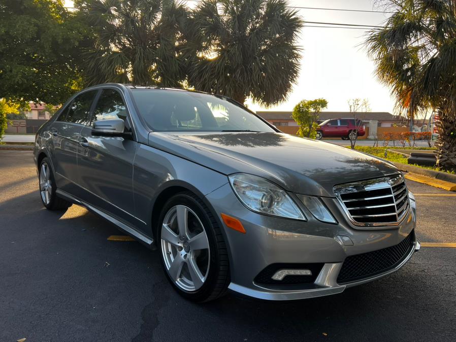 2011 Mercedes-Benz E-Class E350 Luxury photo