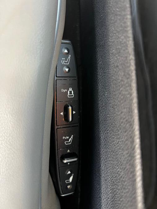 2011 Mercedes-Benz E-Class E350 Luxury photo