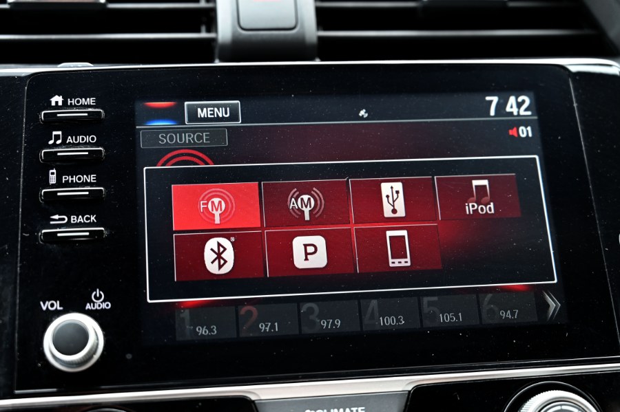 2021 Honda CIVIC SEDAN Sport CVT photo