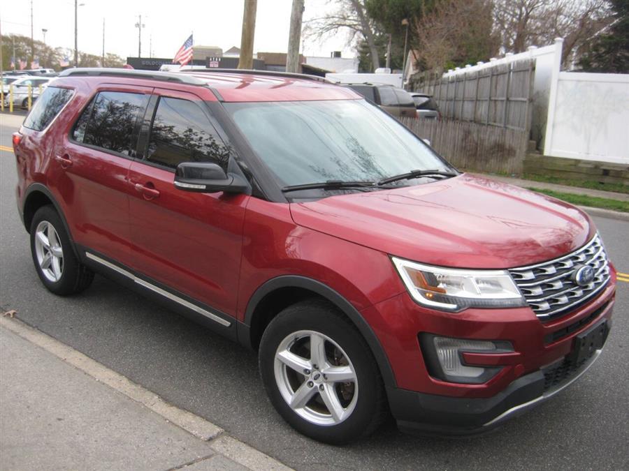 2017 Ford Explorer XLT AWD 4dr SUV photo