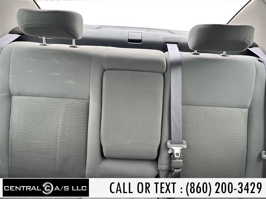 2011 Nissan Sentra 2.0 photo
