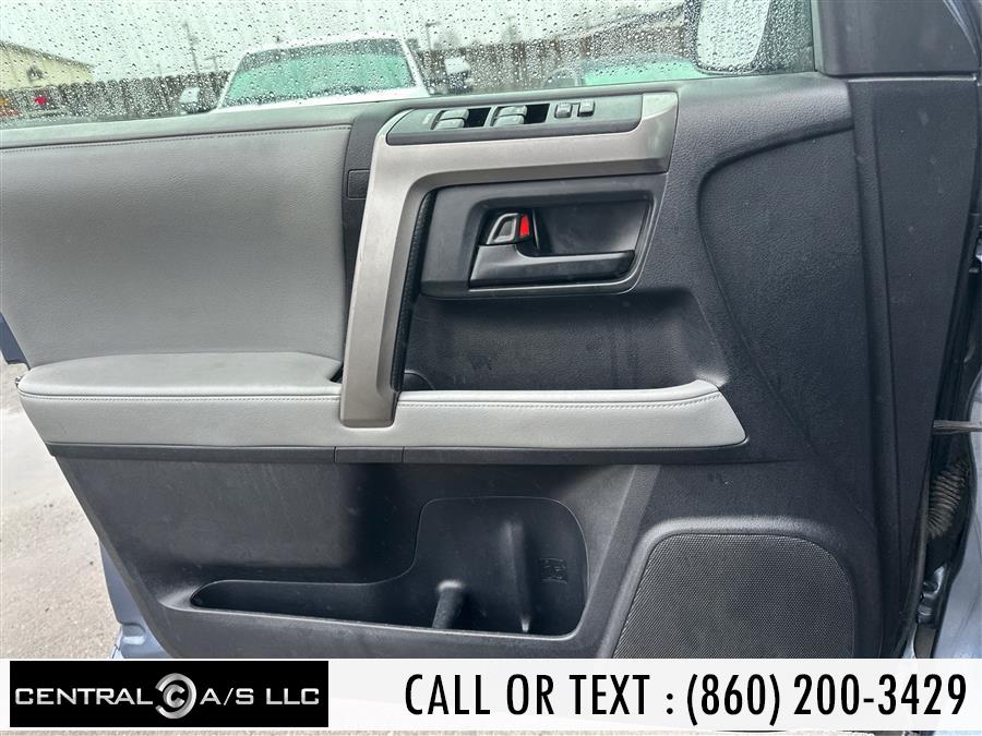 2011 Toyota 4Runner SR5 photo