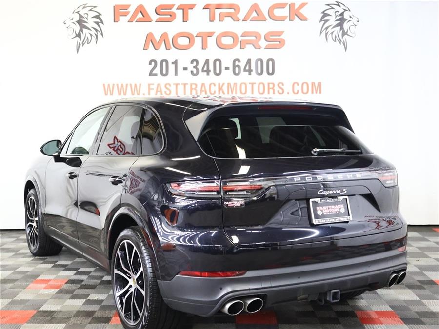 2019 Porsche Cayenne S photo