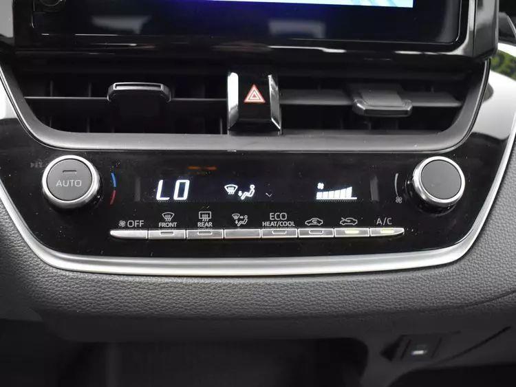 2024 Toyota Corolla LE Sedan 4D photo