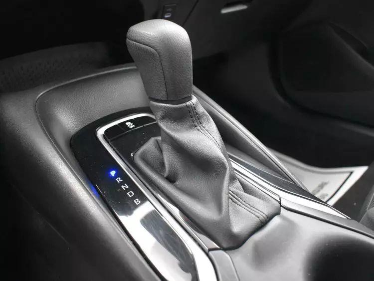 2024 Toyota Corolla LE Sedan 4D photo