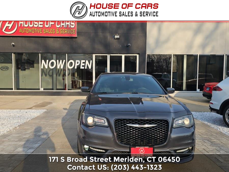 2018 Chrysler 300 300S RWD photo