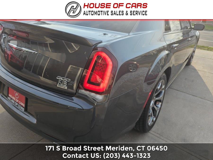 2018 Chrysler 300 300S RWD photo
