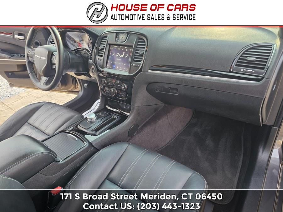 2018 Chrysler 300 300S RWD photo