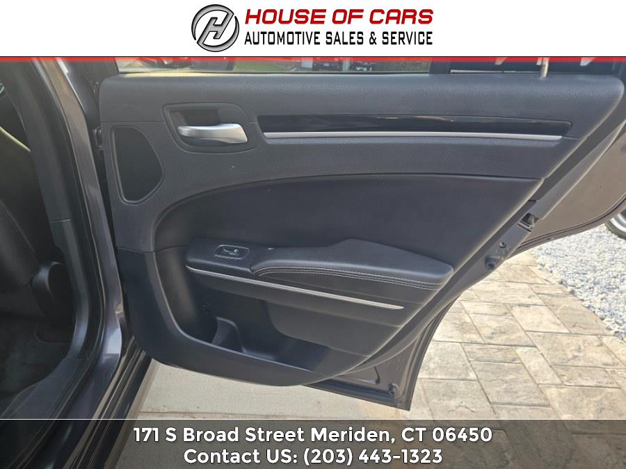 2018 Chrysler 300 300S RWD photo