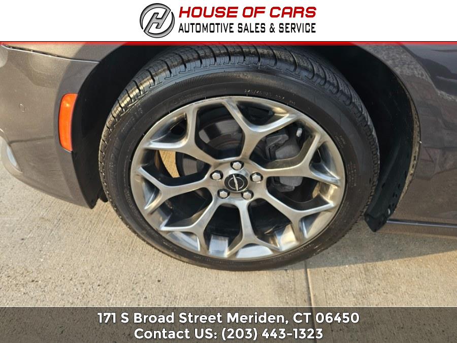2018 Chrysler 300 300S RWD photo