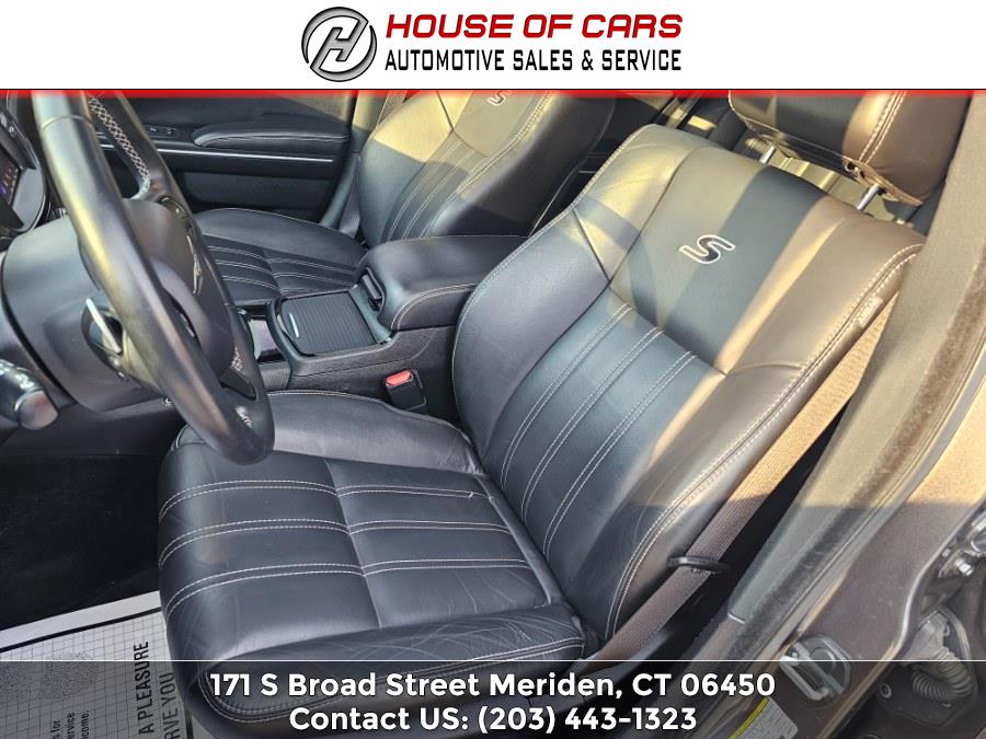 2018 Chrysler 300 300S RWD photo