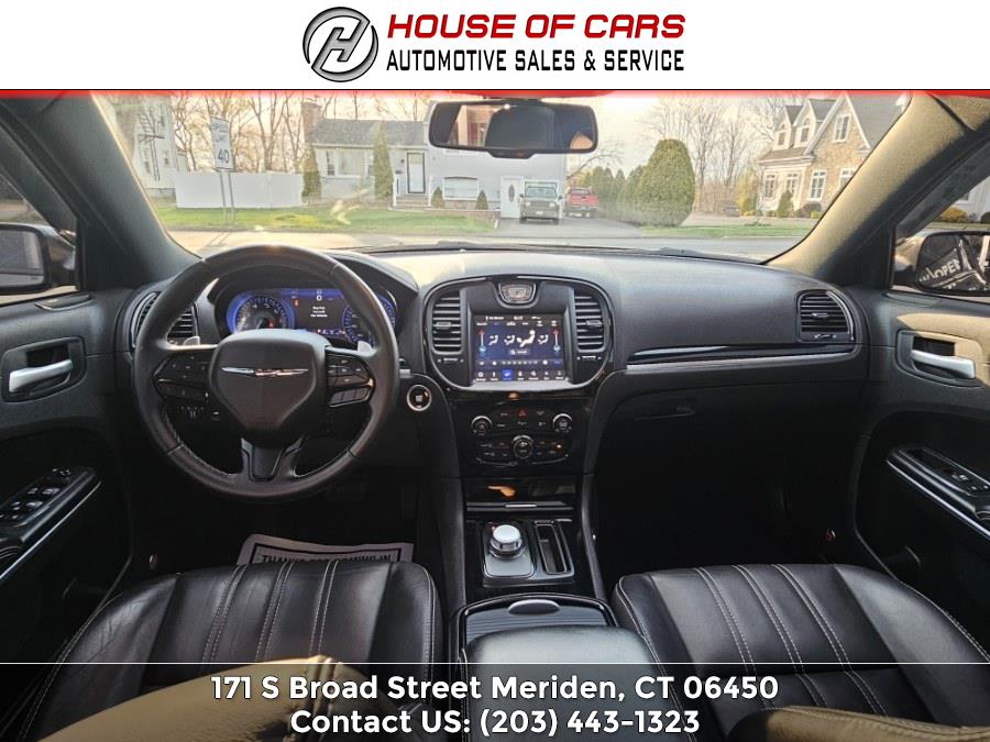 2018 Chrysler 300 300S RWD photo