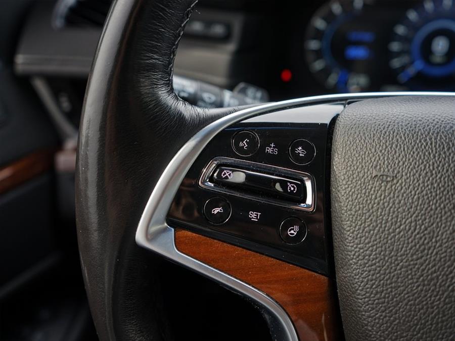 2019 Cadillac Escalade Luxury photo