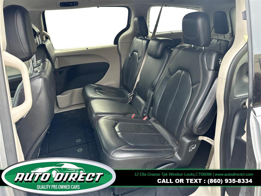 2020 Chrysler Pacifica Touring L FWD photo