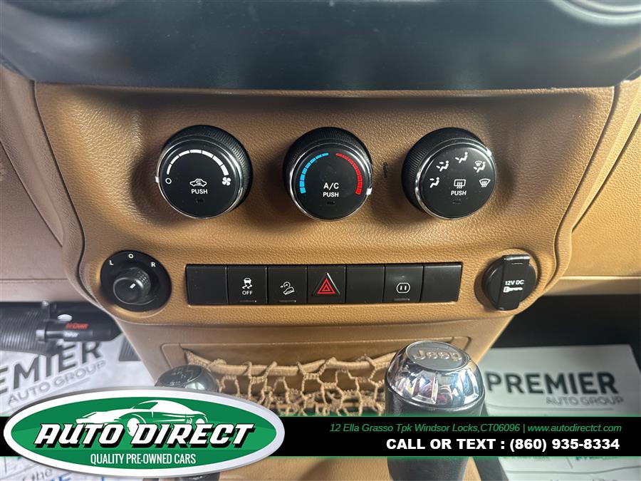 2011 Jeep Wrangler Sahara photo