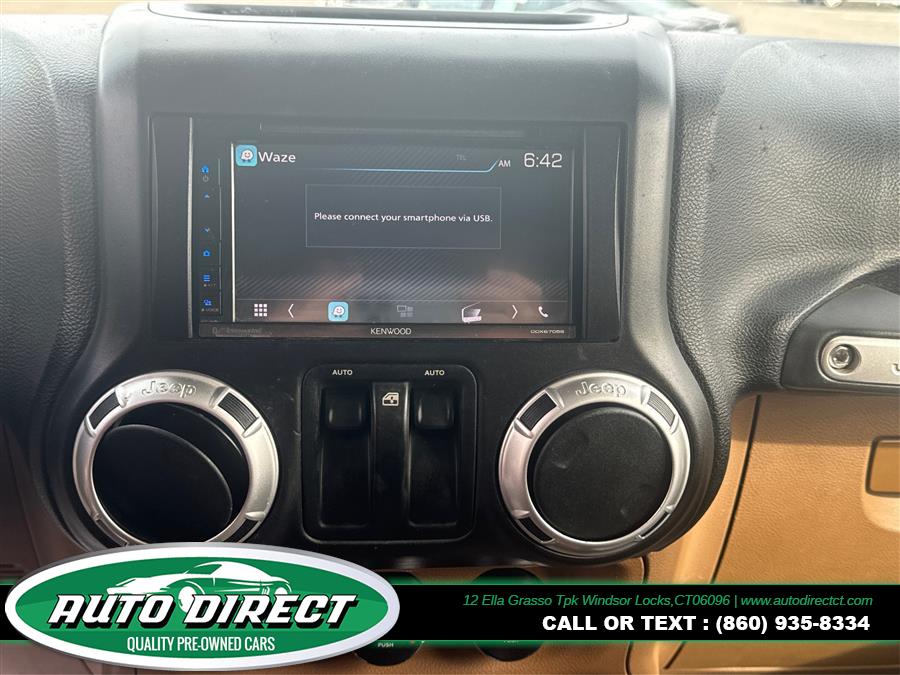 2011 Jeep Wrangler Sahara photo