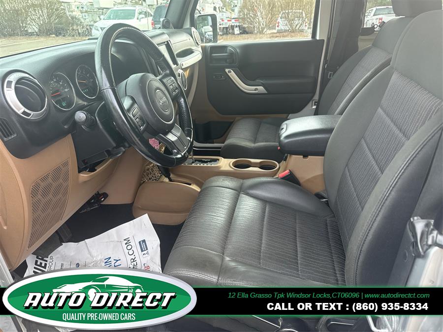 2011 Jeep Wrangler Sahara photo