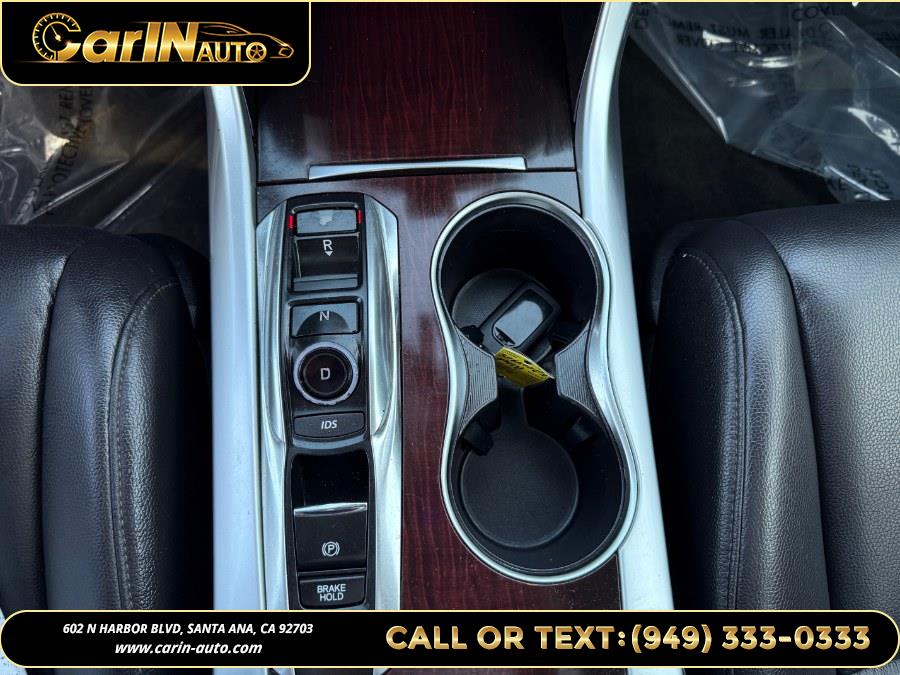 2015 Acura TLX 4dr Sdn FWD V6 photo