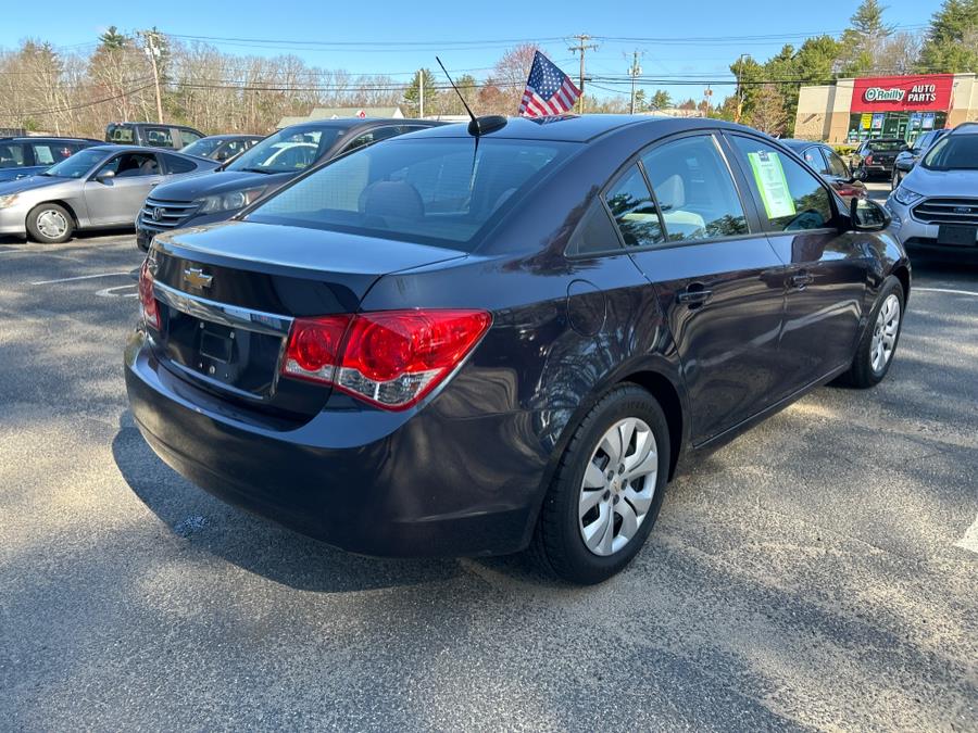 2015 Chevrolet Cruze 4dr Sdn Auto LS photo