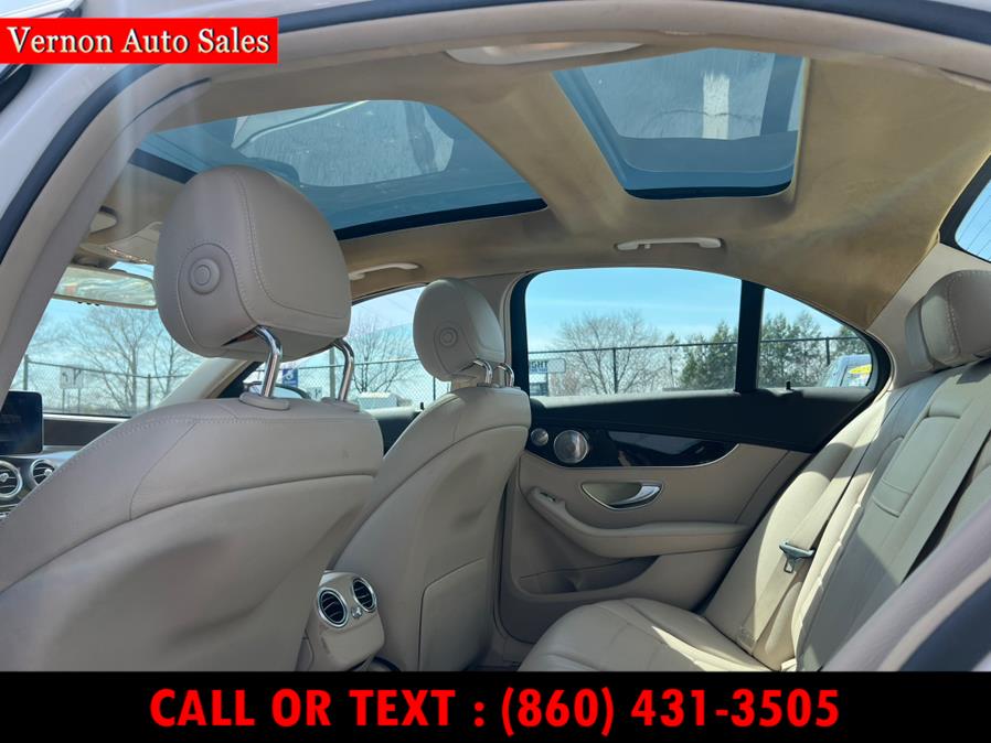 2015 Mercedes-Benz C-Class 4dr Sdn C 300 Luxury 4MATIC photo