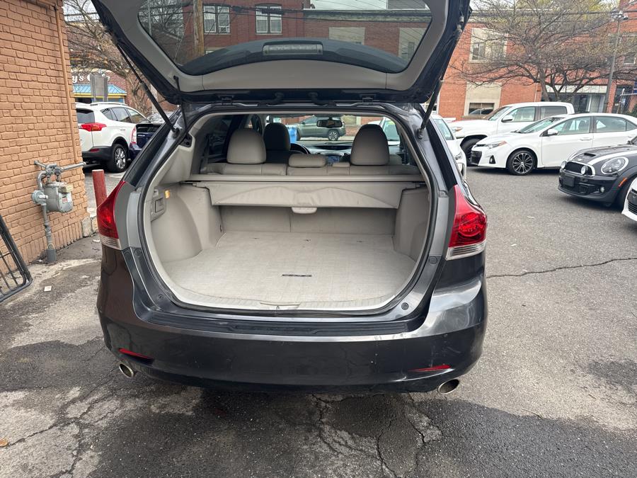 2013 Toyota Venza LE photo