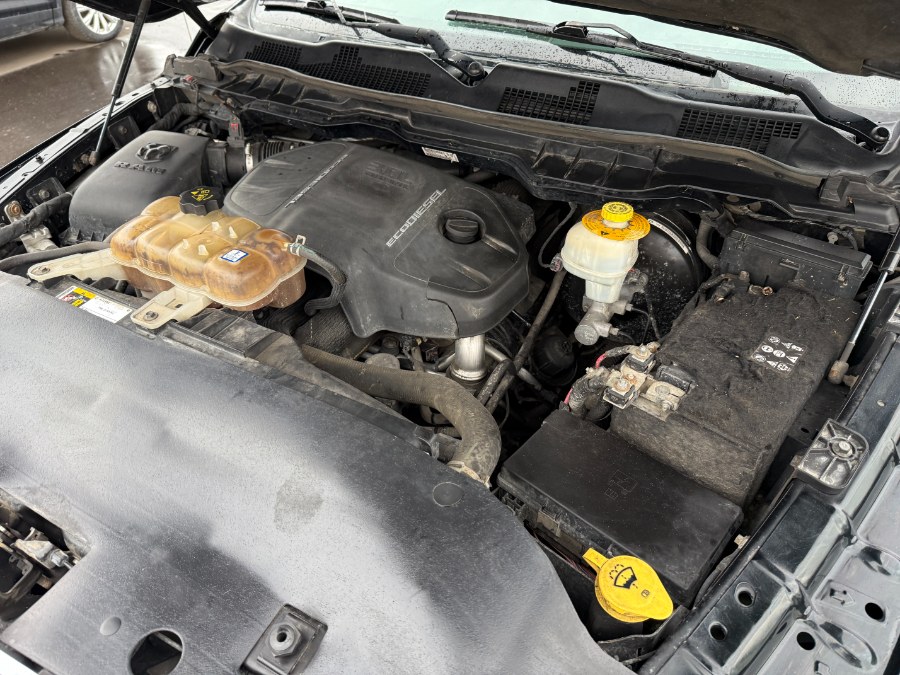 2015 RAM 1500 4WD Quad Cab 140.5