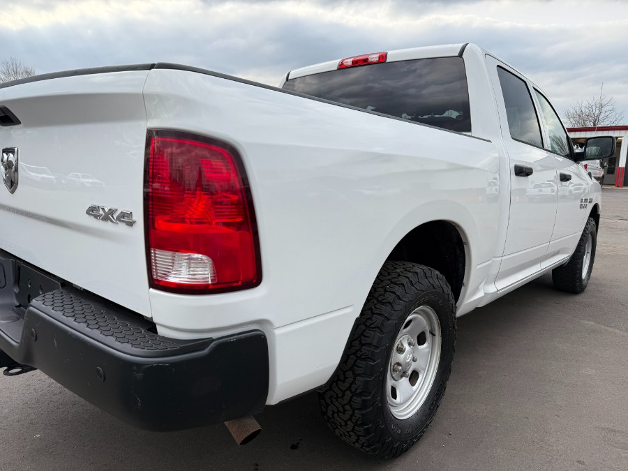2016 RAM 1500 4WD Crew Cab 140.5