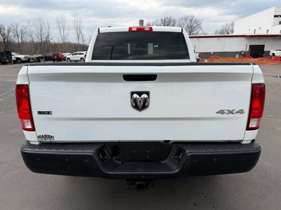 2016 RAM 1500 4WD Crew Cab 140.5