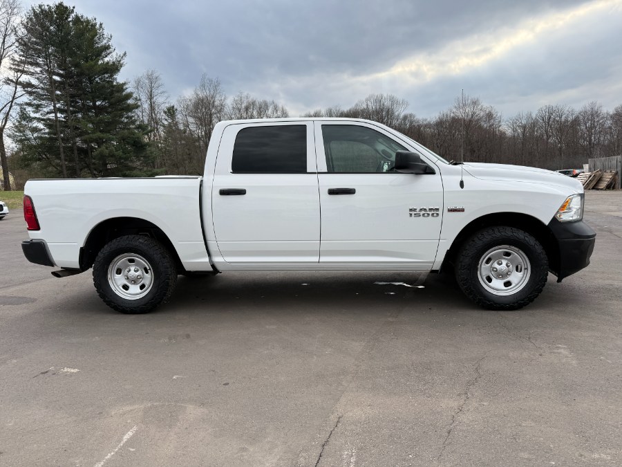 2016 RAM 1500 4WD Crew Cab 140.5