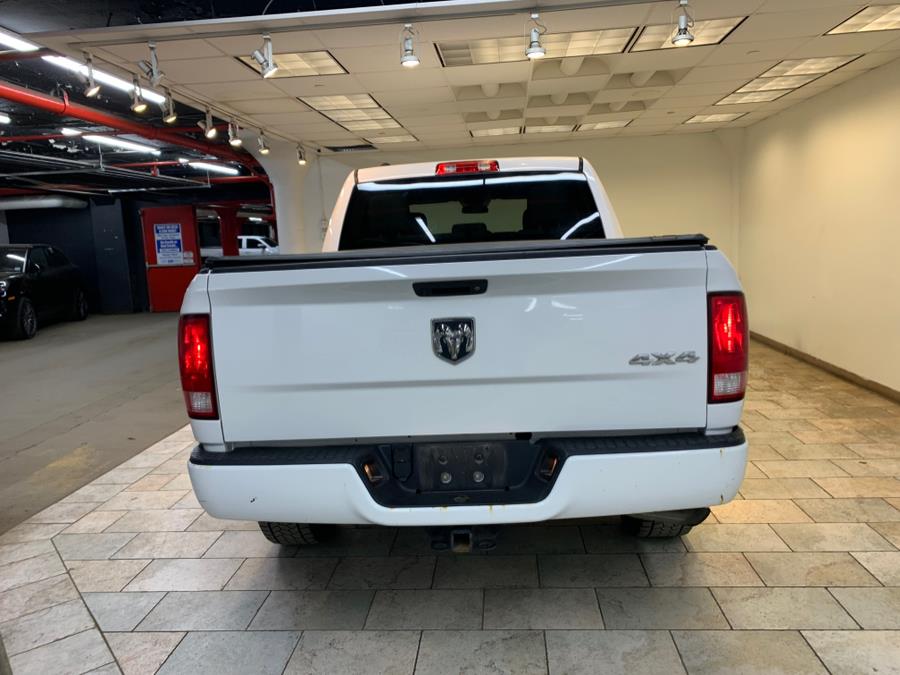 2017 RAM 1500 Express 4x4 Crew Cab 5''7