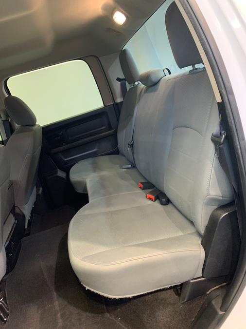 2017 RAM 1500 Express 4x4 Crew Cab 5''7