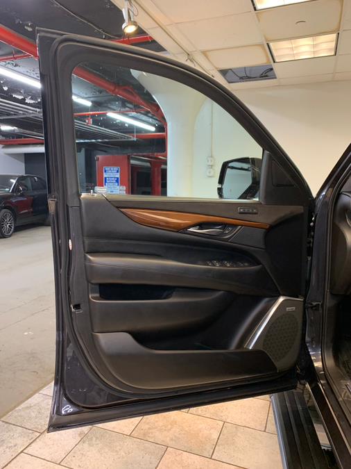 2018 Cadillac Escalade 4WD 4dr Premium Luxury photo