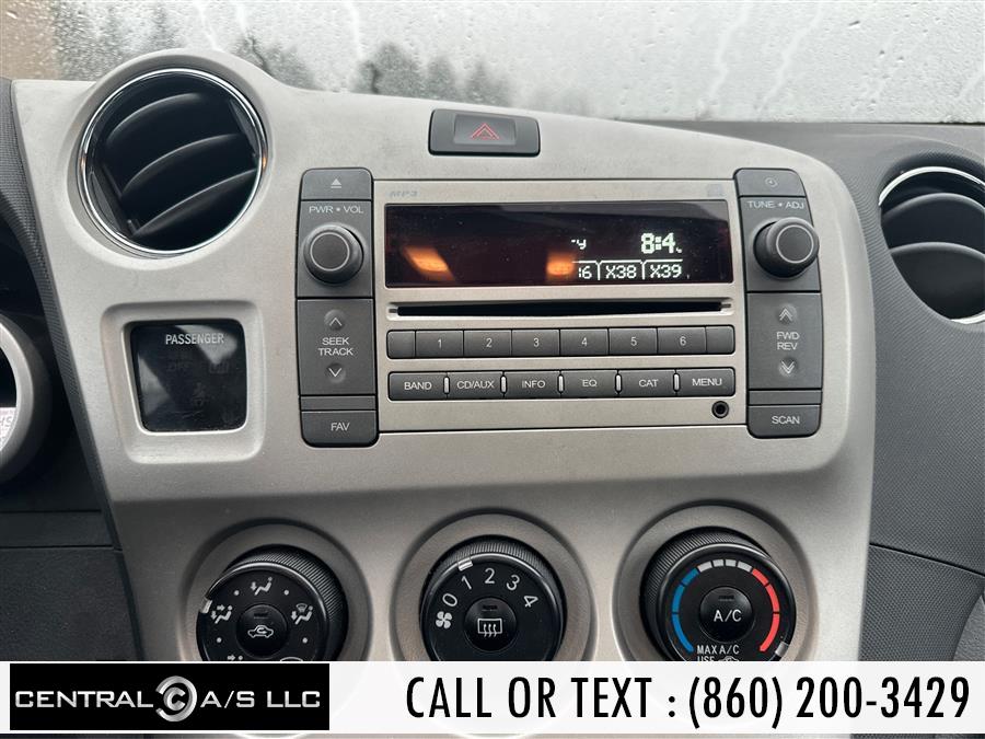 2009 Pontiac Vibe AWD photo