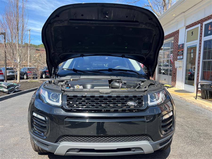 2019 Land Rover Range Rover Evoque 5 Door SE Premium photo